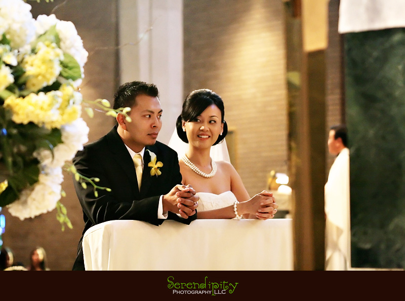 bride taking a peek at groom during ceremony bride taking a peek at groom during ceremony