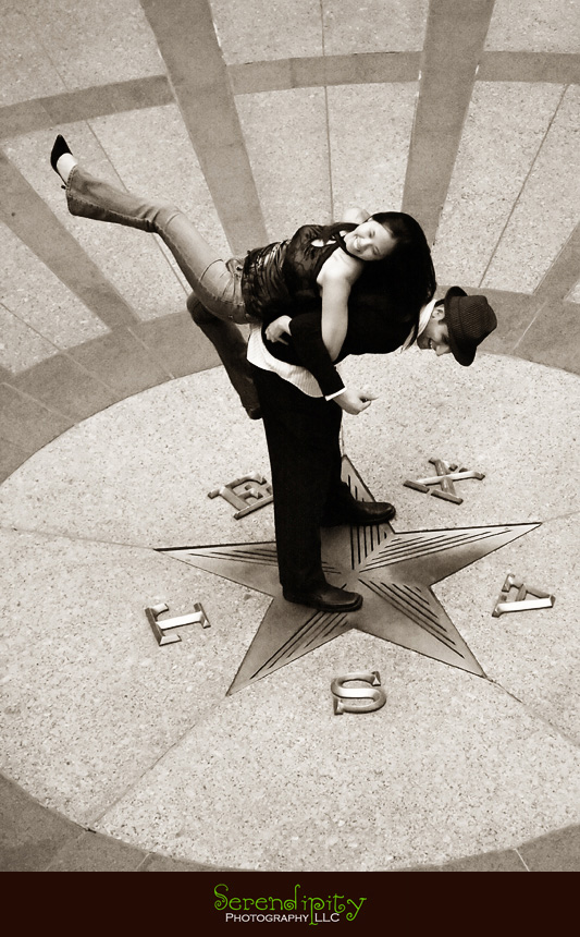 engagement session at the texas state capitol