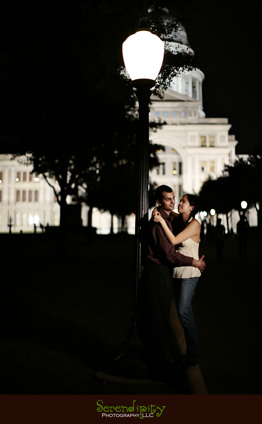 engagement session at the texas state capitol