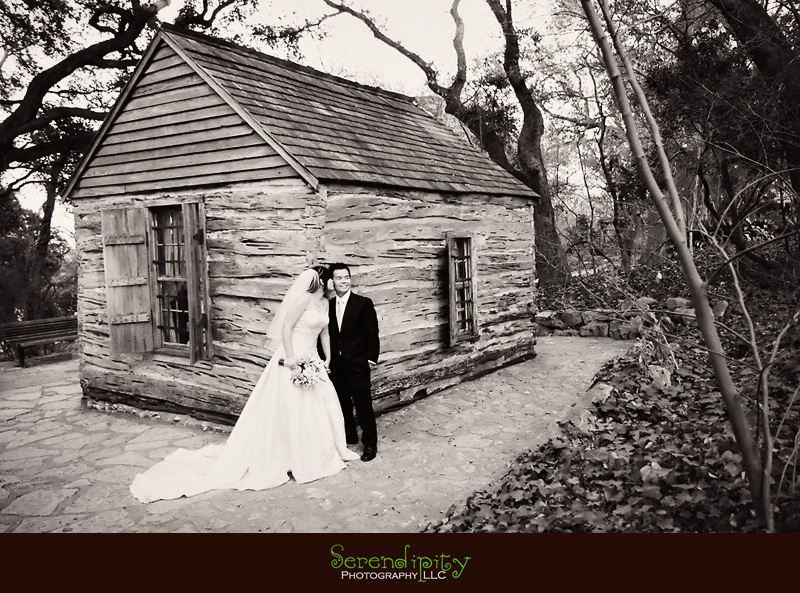 bridal portrait session, engagement session, Austin downtown, 6th street, Zilker park, botanical garden