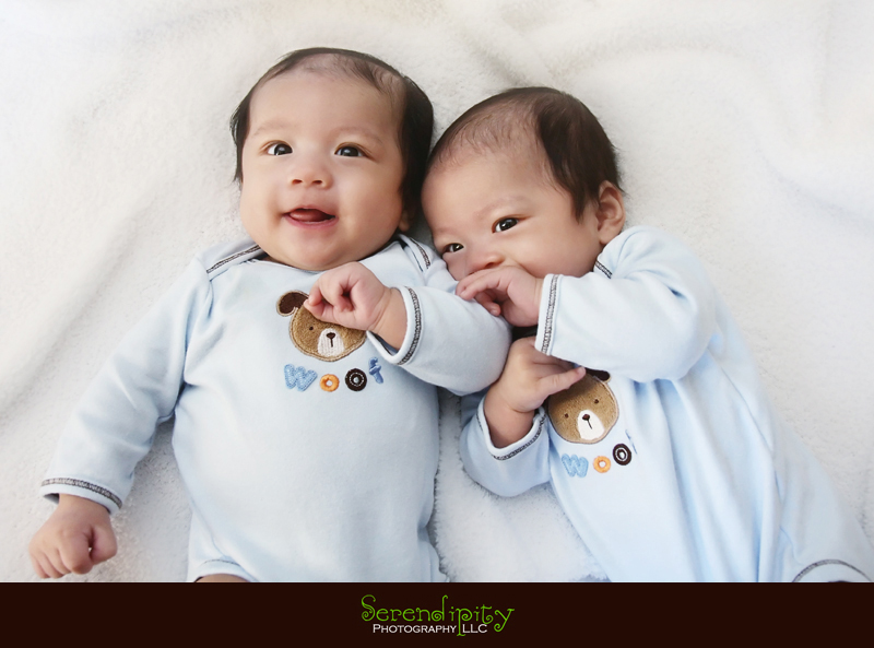  baby portrait, 3 month session, happy twins