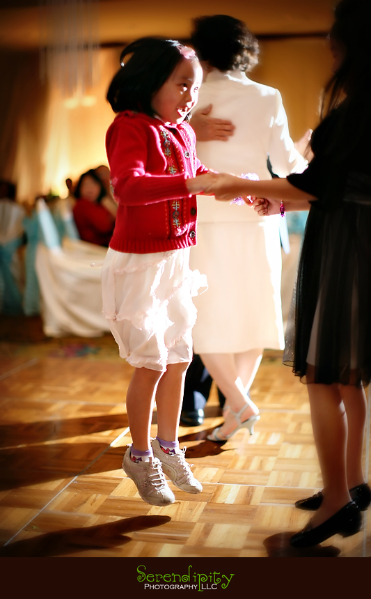  tea ceremony, Buddhist temple, kim son, Vietnamese wedding, kids dancing
