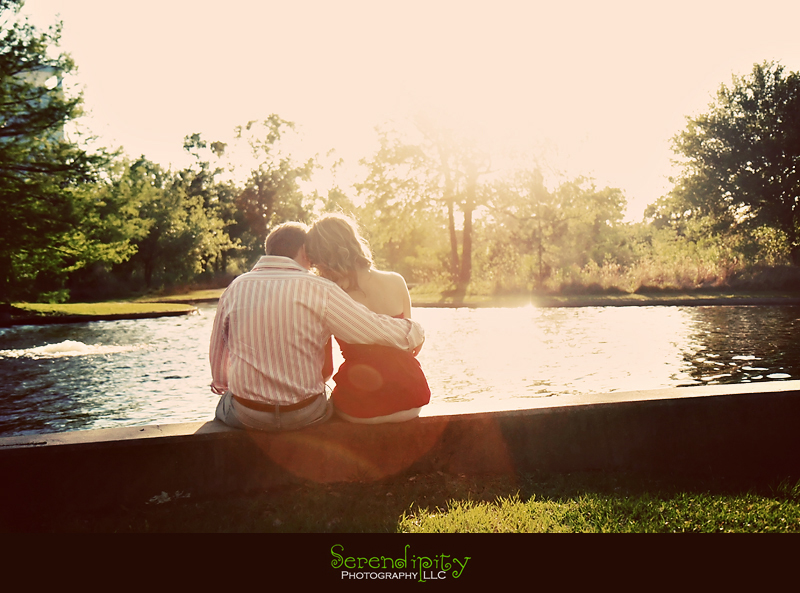 engagement session, Hermann Park, Houston Downtown, sun flare, looking out in to the pond