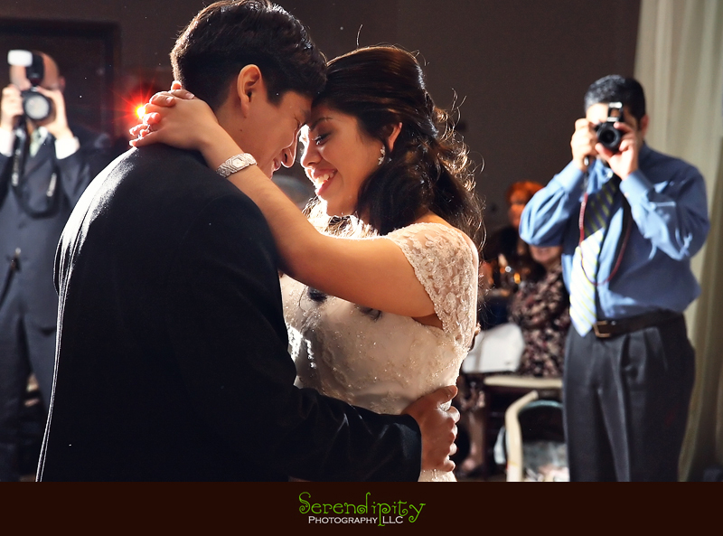 wedding reception, first dance, wedding moment
