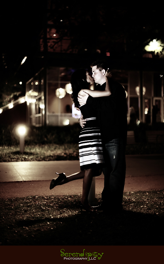 engagement portrait, Discovery Green