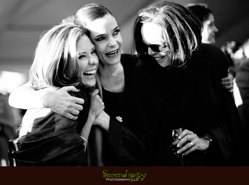 houston wedding photographer, guest having a good time