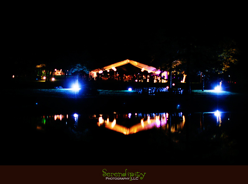 houston wedding photographer, outdoor reception, wedding tent, wedding uplights