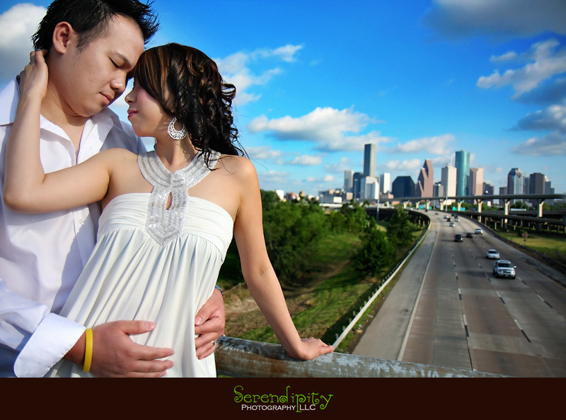 downtown houston, engagement photography, downtown view