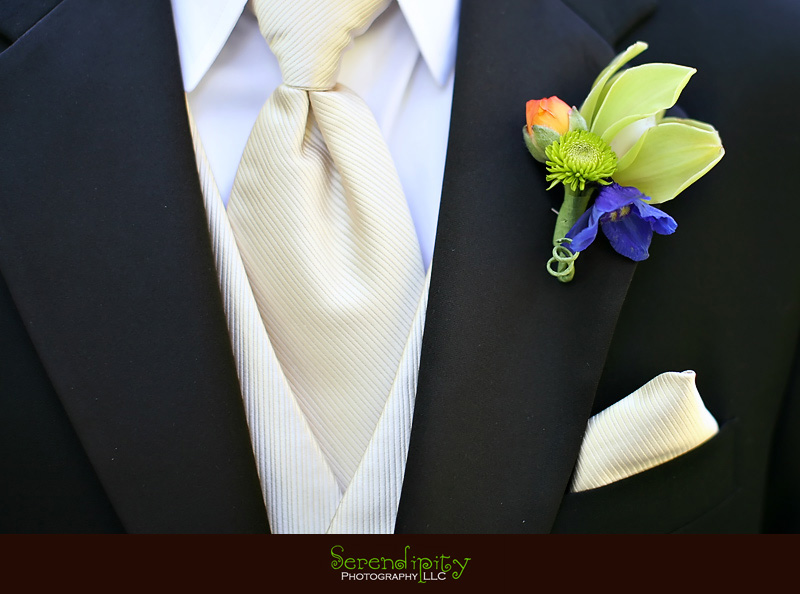 houston wedding photographer, boutonniere