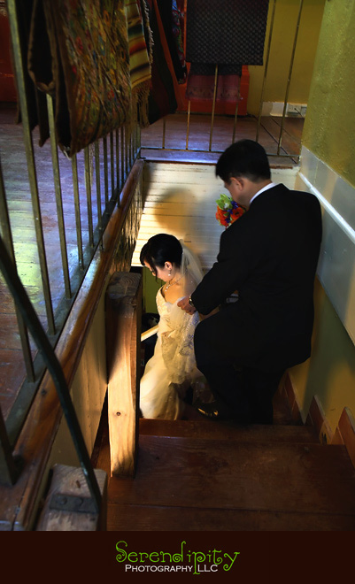 houston wedding photographer, walking out with dad