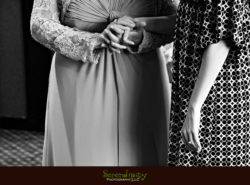 houston wedding photographer, getting ready, preparation, petroleum club