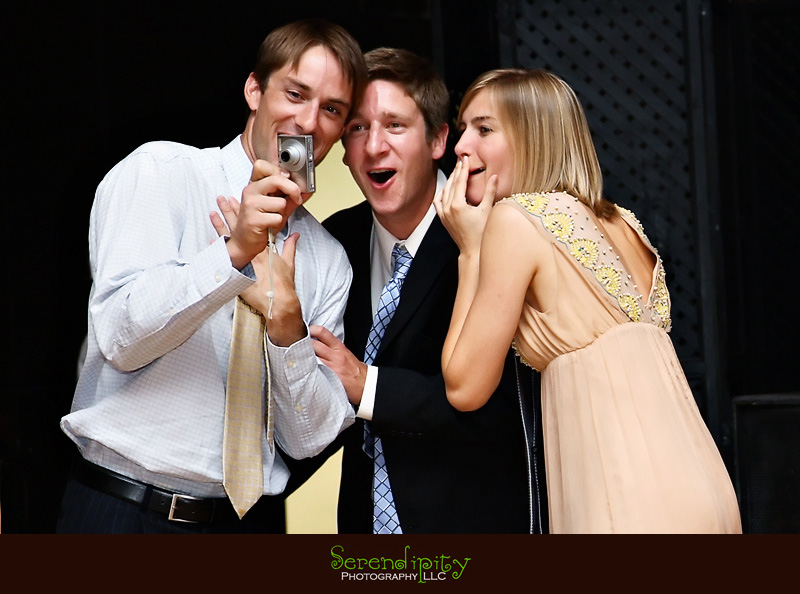 houston wedding photographer, wedding reception, dancing, petroleum club