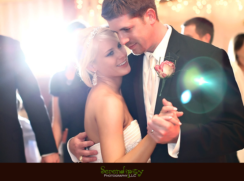 shiner texas, houston wedding photographer, first dance
