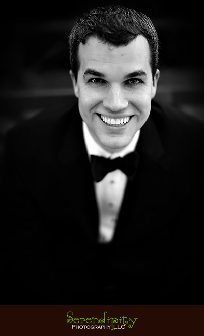 houston wedding photographer, Magnolia Hotel, groom's big smile