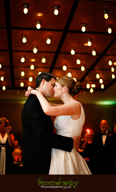 houston wedding photographer, Magnolia Hotel, first dance