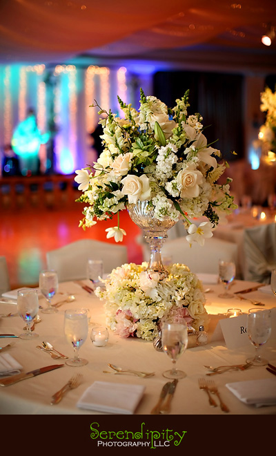 Houston wedding photographer, St Michael Catholic Church,   Houstonian Resort and Spa, gorgeous reception centerpieces, flowers
