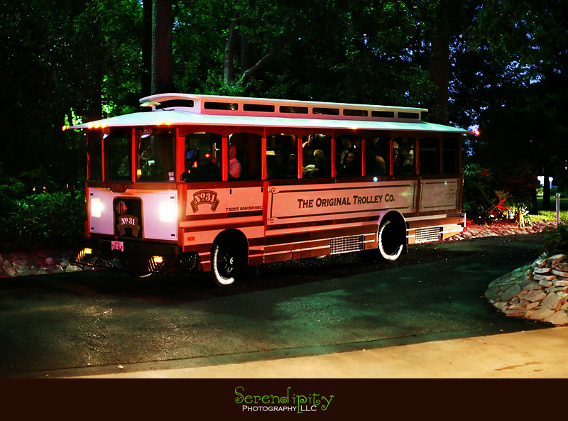 Houston wedding photographer, St Michael Catholic Church, Houstonian Resort and Spa, trolley