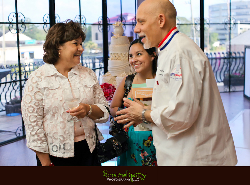 Houston wedding photographer, Villa Rinata, guests chatting