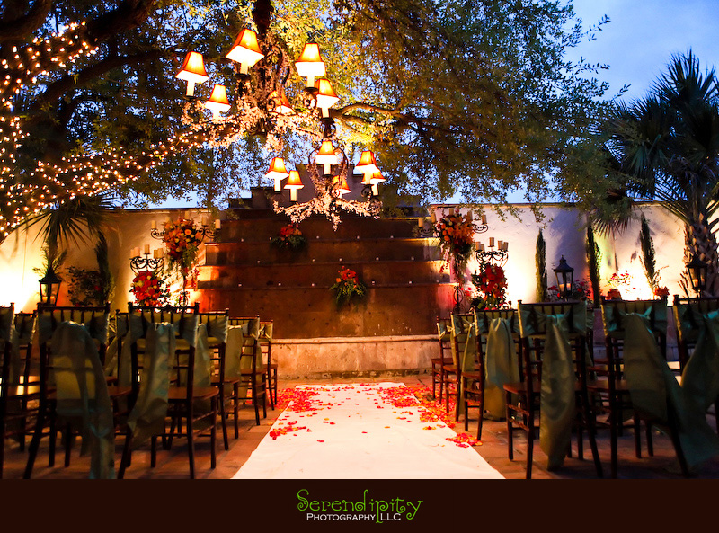 Houston wedding photographer, Villa Rinata, outdoor ceremony setup