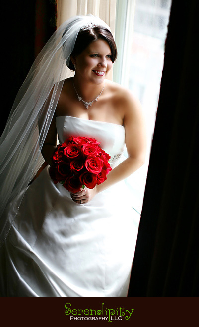 Hotel Icon, Downtown Houston, bridal portrait, Houston Wedding photographer