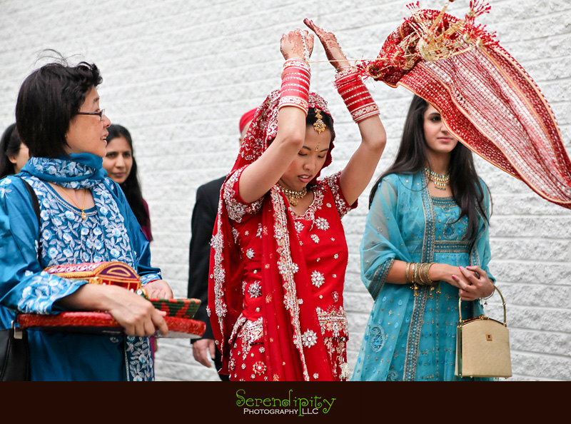 Houston wedding photographer, Destination Wedding Photography, throwing rice overhead, Indian Wedding, Sikh Wedding