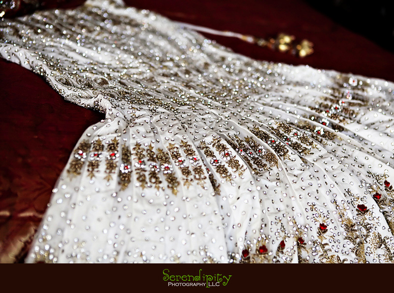 Houston wedding photographer, Hindu Temple, Hindu Wedding, Indian Wedding, white sari