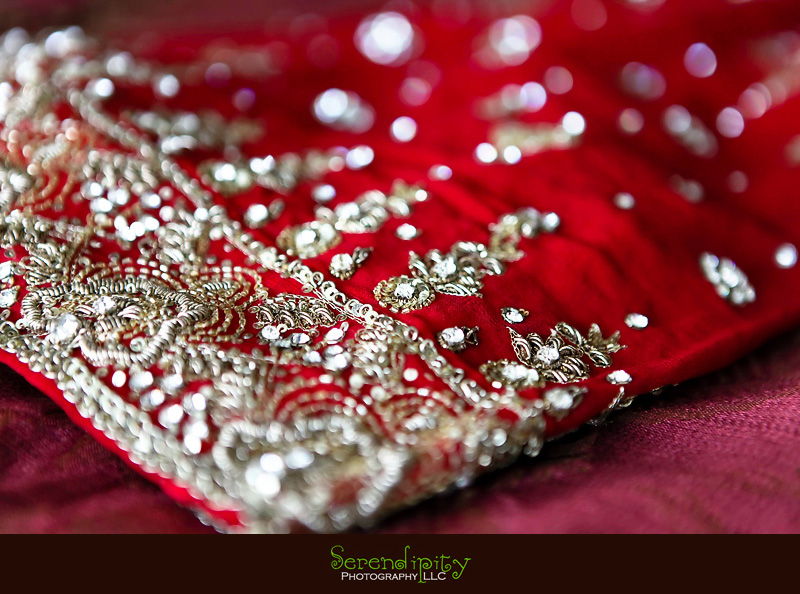 Houston wedding photographer, Hindu Temple, Hindu Wedding, Indian Wedding, red sari