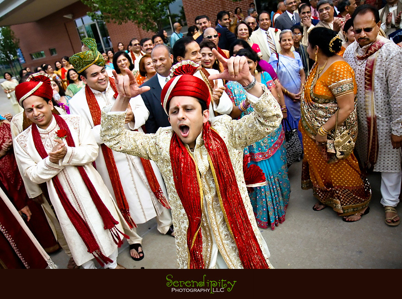 Houston wedding photographer, Hindu Temple, Hindu Wedding, Indian Wedding, groom warming up before the ceremony