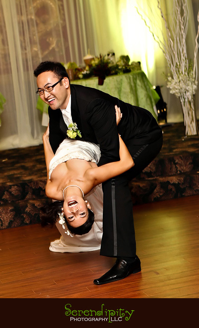 Houston wedding photographer, Vietnamese Wedding, dip during first dance