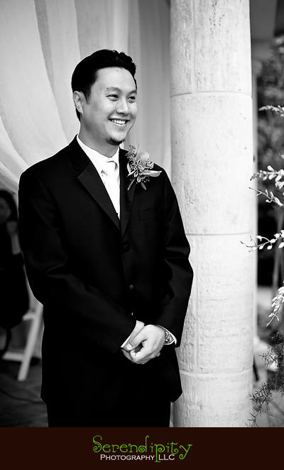 Houston wedding photographer, Vietnamese Wedding, Korean Wedding, groom seeing bride for the first time