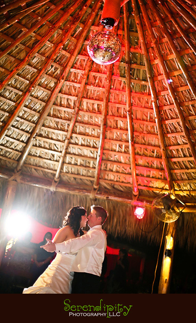 Houston wedding photographer, Pearland Church Ceremony, Private Home Reception, first dance