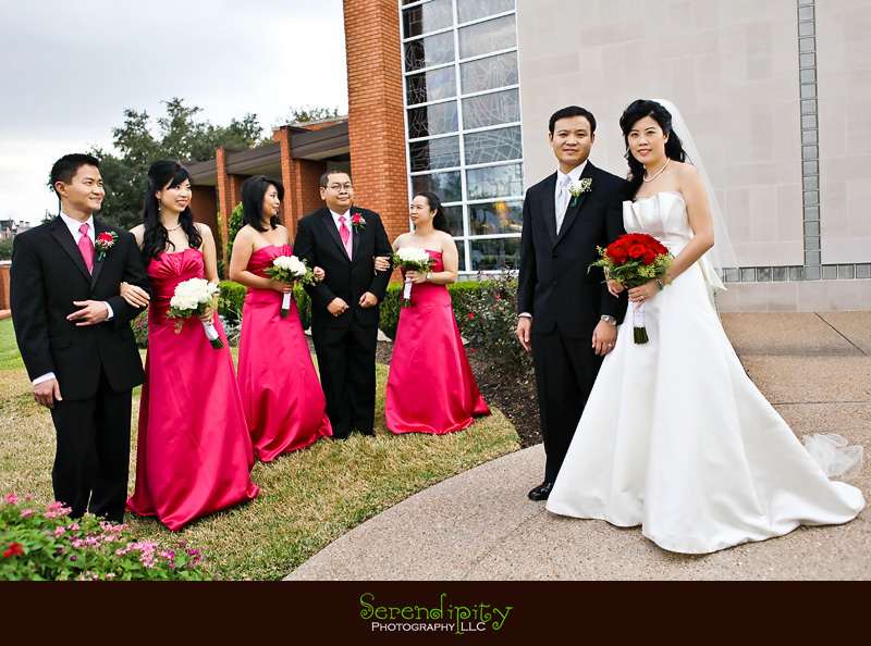 Houston wedding photographer, St. Vincent de Paul Catholic Church Houston, Houston Church Wedding Ceremony, West University Wedding Venue, West U Church for wedding, bridal party portrait, outdoor bridal party pictures