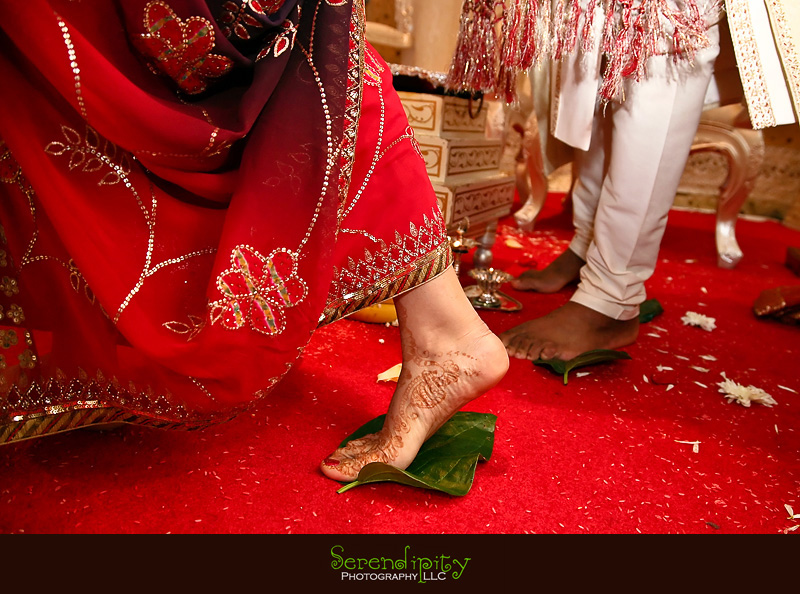 Houston Indian wedding photography, Marriott Hotel, walking around the fire