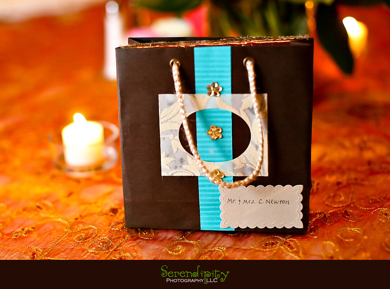 Houston Indian wedding photography, Marriott Hotel, wedding favor, wedding reception