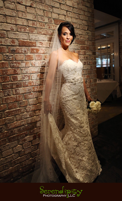 Houston Wedding photographer, Houston restaurant bridal portrait photography session, Houston indoor bridal portrait