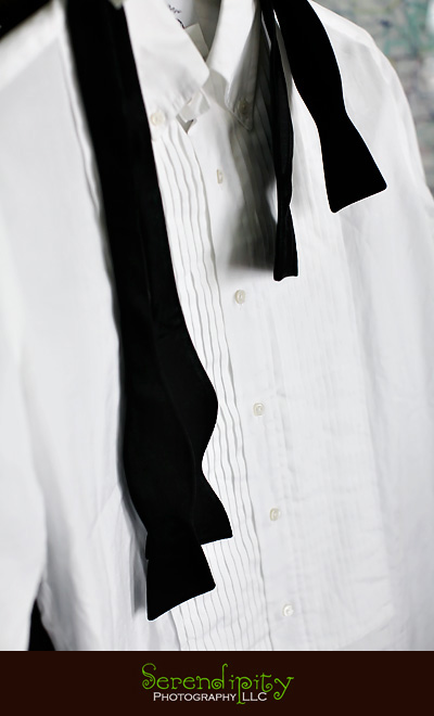 Austin wedding photography, outdoor ceremony, Barr Mansion, groom's tux