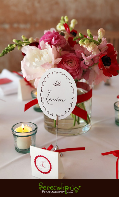 Austin wedding photography, outdoor ceremony, Barr Mansion, centerpiece and table cards