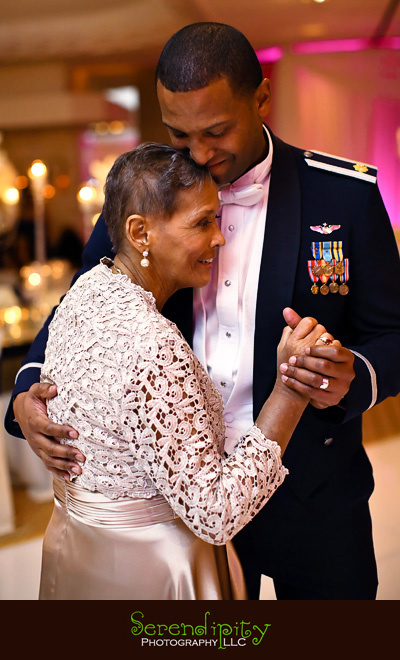 houston wedding photographer, four seasons hotel, all saints catholic church