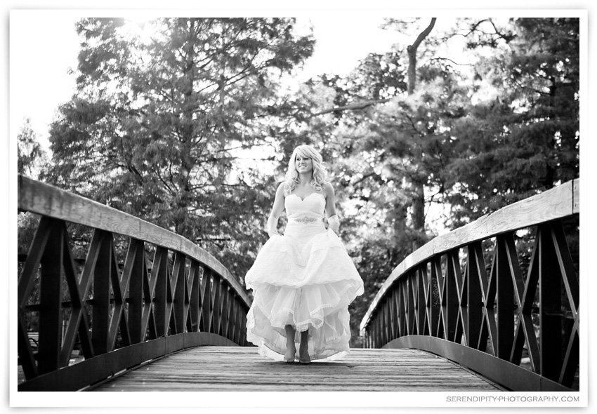 Houston bridal portrait shoot, Houston bridal pictures, Houston Wedding photographer, houston outdoor bridal portrait photography session